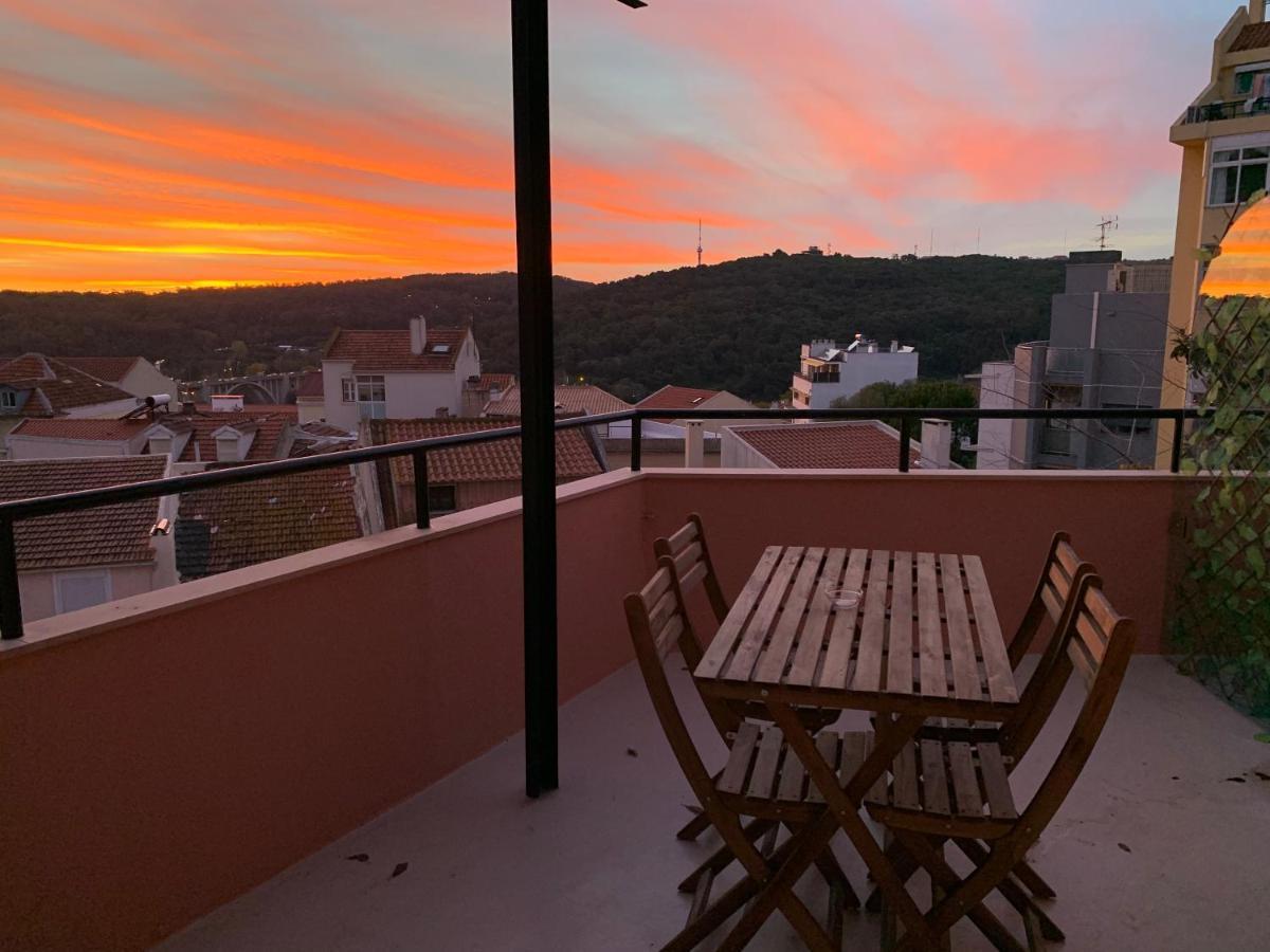 Appartement3 Avec Terrasse Et Vue Pres D'amoreiras * Lisboa